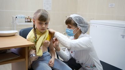 Щеплення, вакцинація, медогляд, лікар