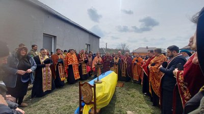 На Тернопільщині попрощалися з двома бійцями