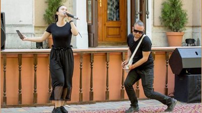 У херсонському облмуздрамтеатрі відкрили новий театральний майданчик У херсонському облмуздрамтеатрі відкрили новий театральний майданчик