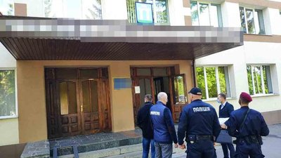 Поліція підозрює екскерівника ШЕУ Рівного у розтраті та службовому підробленні