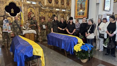 У Полтаві попрощалися із військовими Олегом Маляром та Олегом Титаренком