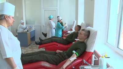 Миколаївські нацгвардійці долучились до благодійної здачі крові Миколаївські нацгвардійці долучились до благодійної здачі крові