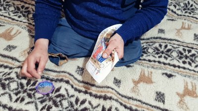 Від COVID-19 помер Віталій Матьовка. Чоловік без ніг вишивав бісером та робив ремонти