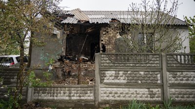 "У наш будинок приліт, Нікуся і Оля загинули". Що кажуть люди про ракетний обстріл Дніпра "У наш будинок приліт, Нікуся і Оля загинули". Що кажуть люди про ракетний обстріл Дніпра