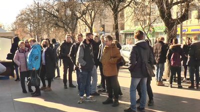 Напої та солодощі за щеплення. У Кропивницькому студентів запрошували вакцинуватись від COVID Напої та солодощі за щеплення. У Кропивницькому студентів запрошували вакцинуватись від COVID
