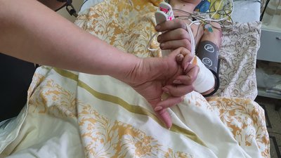 Поранені під час обстрілів. Львівські медики розповіли про двох дітей із Маріуполя