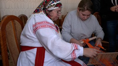 На Рівненщині стартував ткацький сезон На Рівненщині стартував ткацький сезон