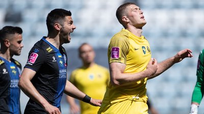 "Було смішно за цим спостерігати". У "Чорноморці" розкритикували арбітра матчу з "Дніпром-1" через пенальті: що сталося
