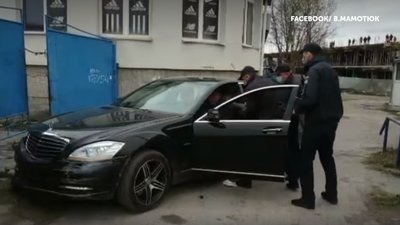 Біля "Речового ринку" Рівного зафільмували ДТП з його співвласником