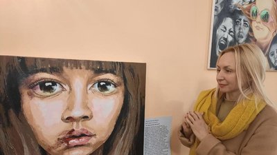 В моїх картинах живуть емоції. Художниця Крістіна Мигуль