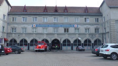 "Головне, щоб люди нас почули". Диспетчерки служби допомоги Івано-Франківщини "Головне, щоб люди нас почули". Диспетчерки служби допомоги Івано-Франківщини