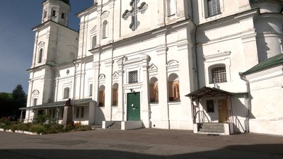 У Чернігові комісія Мінкульту закрила і опечатала низку найбільших храмів: що про це відомо У Чернігові комісія Мінкульту закрила і опечатала низку найбільших храмів: що про це відомо