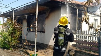 На Херсонщині горів приватний будинок