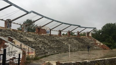 Співоче поле у Полтаві реставруватимуть не раніше 2022-го року Співоче поле у Полтаві реставруватимуть не раніше 2022-го року