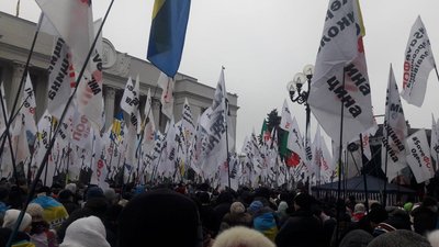 Підприємці з Житомира розповіли про сутички з поліцією під час акції протесту в Києві Підприємці з Житомира розповіли про сутички з поліцією під час акції протесту в Києві