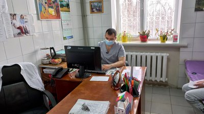 «Якщо ти хірург, то повинен працювати хірургом»: історія лікаря із Чернігова, що виїхав до Полтави
