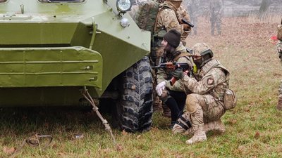 На Тернопільщині проводять військово-медичний вишкіл На Тернопільщині проводять військово-медичний вишкіл
