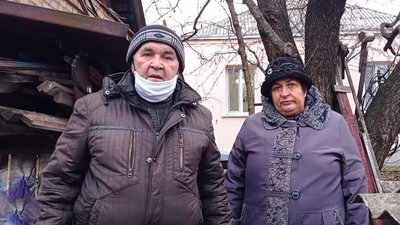 Подружжя кропивничан заблоковані сусідами на власному подвір’ї