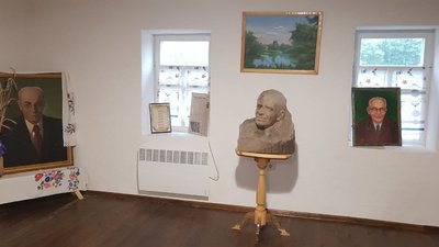 Відновлена садиба Остапа Вишні на Херсонщині: чому не приймає відвідувачів Відновлена садиба Остапа Вишні на Херсонщині: чому не приймає відвідувачів