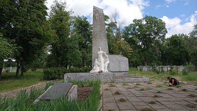 "Територія терору": на Полтавщині створять експозицію із радянськими пам’ятниками