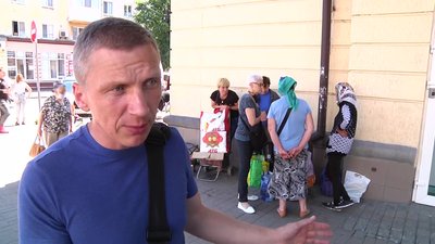 Стихійна торгівля: у Житомирі муніципальна інспекція провела рейд на Житньому ринку Стихійна торгівля: у Житомирі муніципальна інспекція провела рейд на Житньому ринку