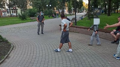 В Івано-Франківську затримали "гастролерів", які пограбували чоловіка