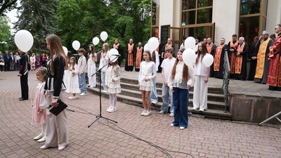 Івано-Франківськ, діти, вшанування