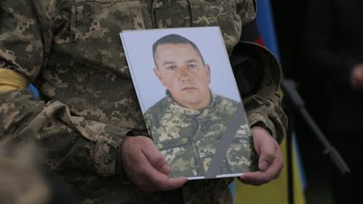 У Ямпільській громаді на Сумщині попрощалися з двома військовими У Ямпільській громаді на Сумщині попрощалися з двома військовими