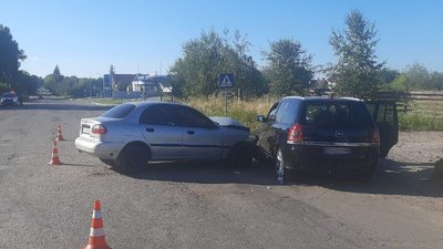 На Львівщині зіткнулися два авто: четверо людей травмовані