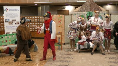 У Херсоні відбулась прем'єра вистави "Задерикуватий півень" від учасників інклюзивного театру