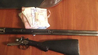 На Прикарпатті затримали угруповання, яке підозрюють у рейдерстві та вимаганні грошей На Прикарпатті затримали угруповання, яке підозрюють у рейдерстві та вимаганні грошей