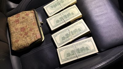 Громадянка Польщі намагалась ввести в Україну готівкову, обсяг якої перевищував дозволений ліміт Громадянка Польщі намагалась ввести в Україну готівкову, обсяг якої перевищував дозволений ліміт
