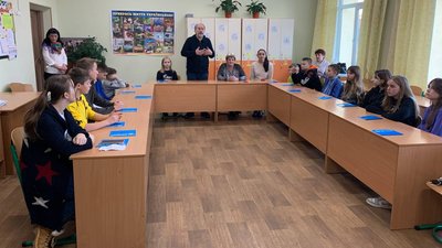"Говоримо українською" – в Житомирі стартував освітній проєкт для дітей-переселенців "Говоримо українською" – в Житомирі стартував освітній проєкт для дітей-переселенців
