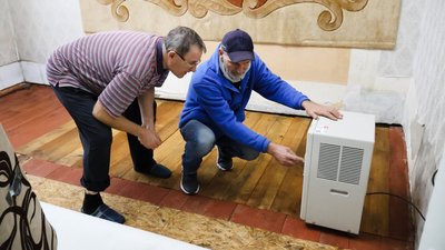 Допомога постраждалим від зливи в Одесі