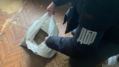 У Запоріжжі правоохоронці виявили цех з виробництва наркотиків У Запоріжжі правоохоронці виявили цех з виробництва наркотиків