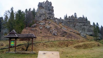 Заповідник "Тустань" на Львівщині відновив роботу – фоторепортаж Заповідник "Тустань" на Львівщині відновив роботу – фоторепортаж