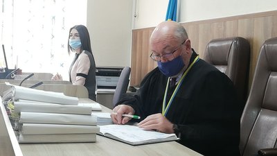 У полтавському суді розглядають справу щодо аварії за участі водійки Саєнко. Текстова трансляція