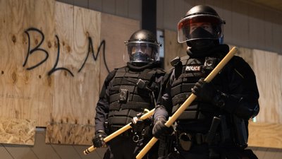 У Міннесоті перенесли ігри НБА і НХЛ. У штаті - протести через вбивство афроамериканця поліцейськими