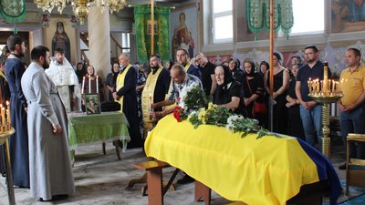 На Закарпатті попрощалися із полеглим на війні Миколою Кушніром