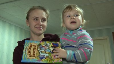 Читали й малювали: черкаська письменниця провела казкотерапію для дітей-переселенців Читали й малювали: черкаська письменниця провела казкотерапію для дітей-переселенців