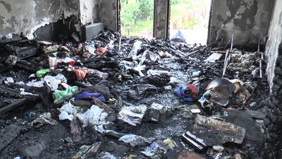 "Це - всі мої роки, вся моя праця": як зараз живуть мешканці дому на Прикарпатті, на який впав літак "Це - всі мої роки, вся моя праця": як зараз живуть мешканці дому на Прикарпатті, на який впав літак