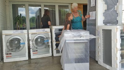 У громаді на Волині переселенці отримали допомогу від благодійників з Німеччини У громаді на Волині переселенці отримали допомогу від благодійників з Німеччини