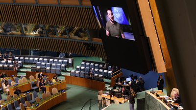 "Ми не можемо погодитись на відкладену війну" — Зеленський розповів в ООН про "формулу миру" "Ми не можемо погодитись на відкладену війну" — Зеленський розповів в ООН про "формулу миру"