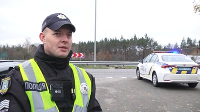 У селі Березівка після смертельної ДТП місцеві жителі продовжують переходити трасу Київ — Чоп у невстановленому місці У селі Березівка після смертельної ДТП місцеві жителі продовжують переходити трасу Київ — Чоп у невстановленому місці