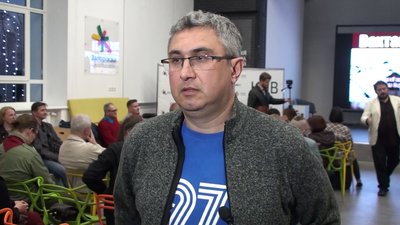 журналіст, телеведучий, укладач книги «Справа Василя Стуса» Вахтанг Кіпіані журналіст, телеведучий, укладач книги «Справа Василя Стуса» Вахтанг Кіпіані
