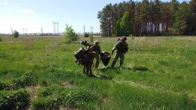 Микола Кучер з Буковини керує протитанковим компексом Микола Кучер з Буковини керує протитанковим компексом