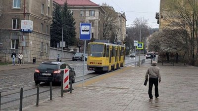 Трамвайна зупинка