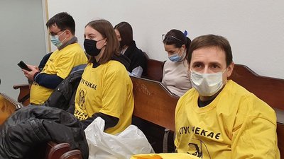 Справа Василя Стуса: суд дозволив розповсюджувати книгу без дозволу Медведчука Справа Василя Стуса: суд дозволив розповсюджувати книгу без дозволу Медведчука