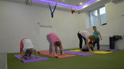Заняття з йоги у Полтаві відвідують восьмеро дітей із синдромом Дауна