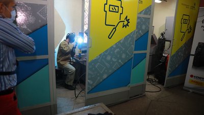 Фінал WorldSkills Ukraine 2020 відбувся у Запоріжжі: учасники зварювали та клали цеглу
